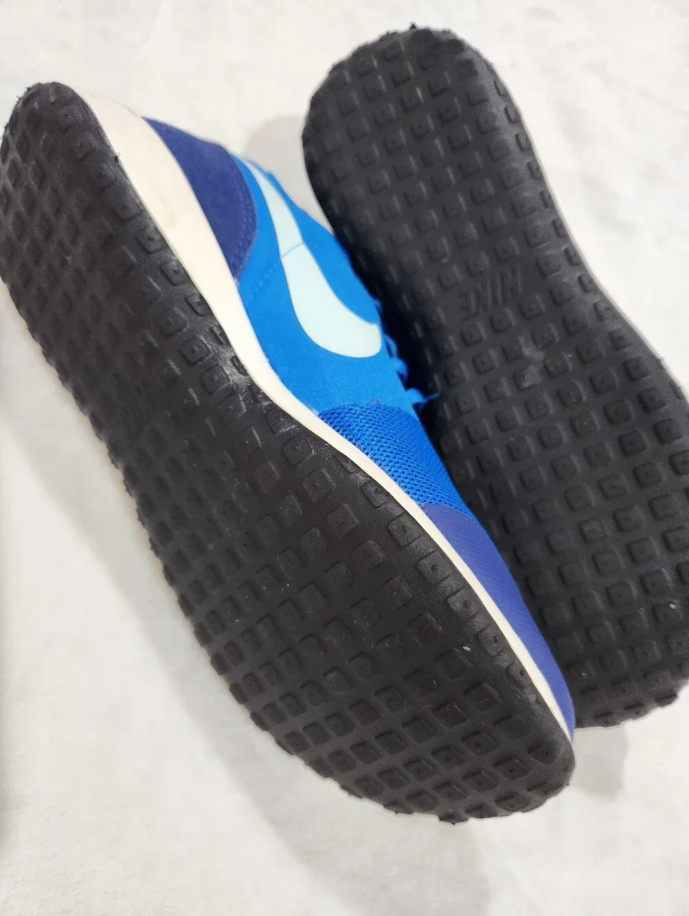 Nike Elite Shinsen Women's Blue Sneakers, Size 8